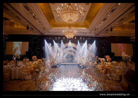 Trang trí tiệc cưới tại Park Hyatt Saigon - 18.jpg